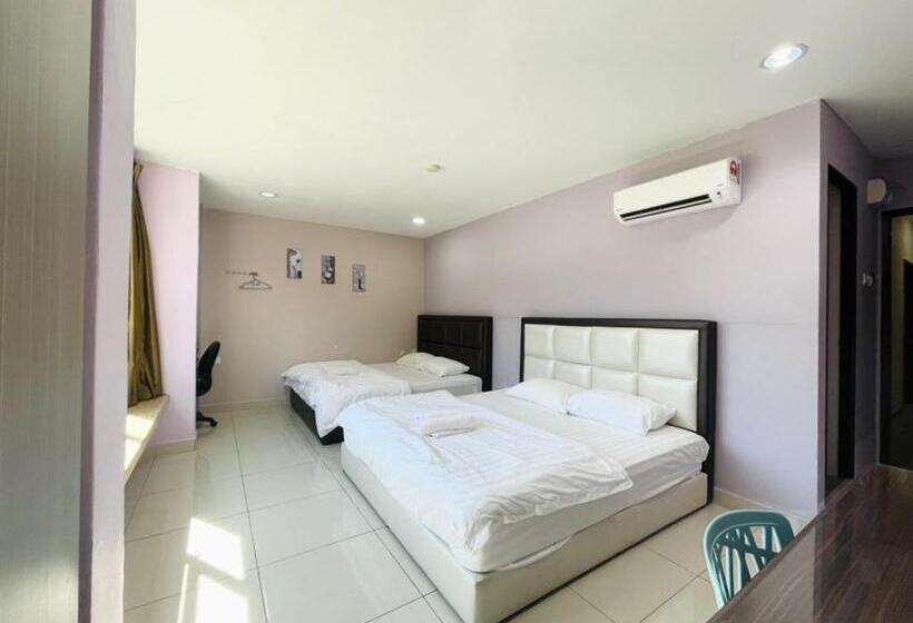 Люкс Вид на Горы, Hilltop Hotel Tanjung Malim