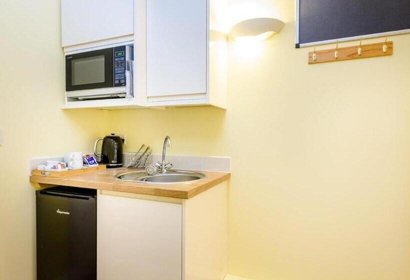 带1个卧室的高级公寓, 1 Riverside Apartments