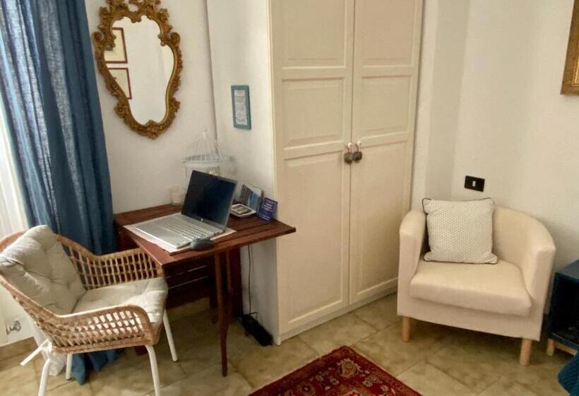 Standard room with outdoor bath, Lungomare Portoturistico
