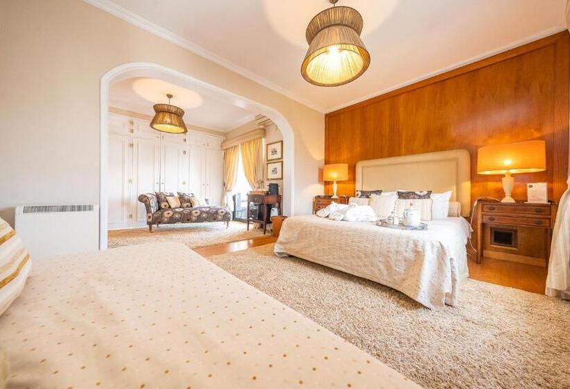 سوییت لوکس, Lourenço S House Deluxe Cascais