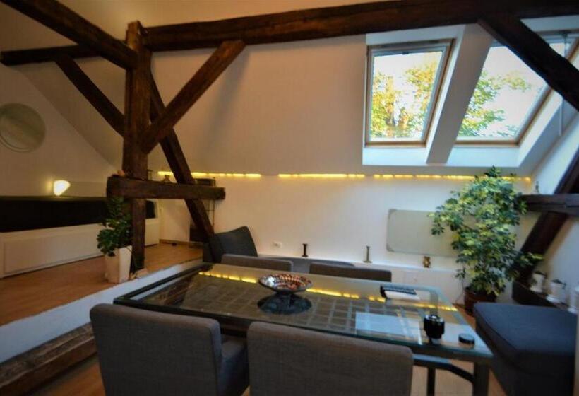 آپارتمان 1 خوابه, Casa Ado