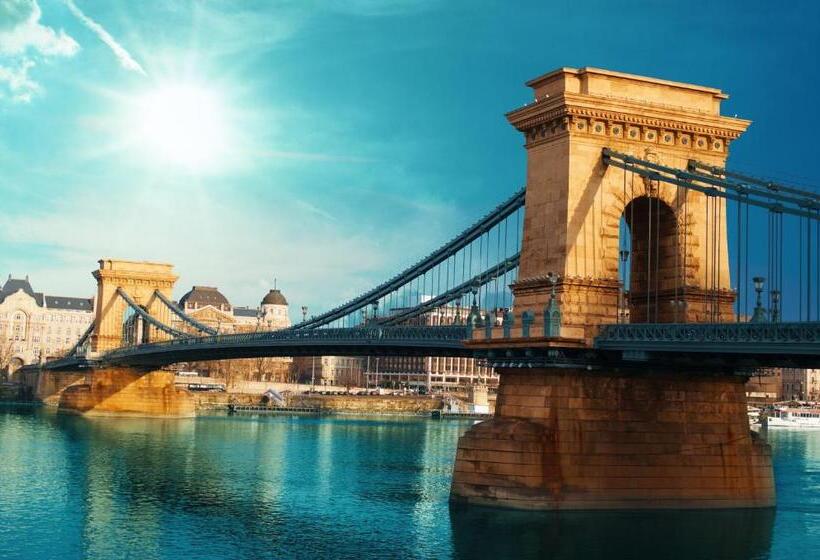 Студия Стандарт, City Gardens Hotel & Wellness