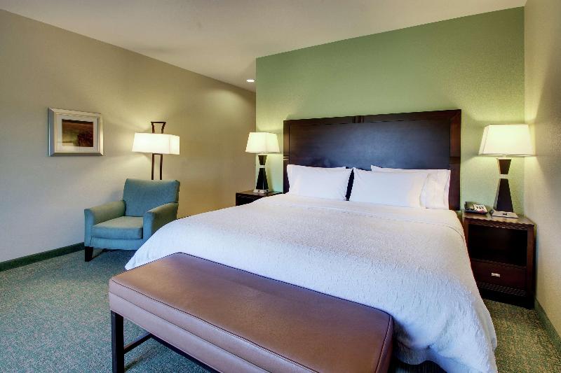 스위트 킹사이즈 침대, Hampton Inn Wilson Downtown