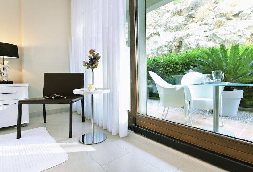 اتاق استاندارد در طبقه همکف, The Residence Apart