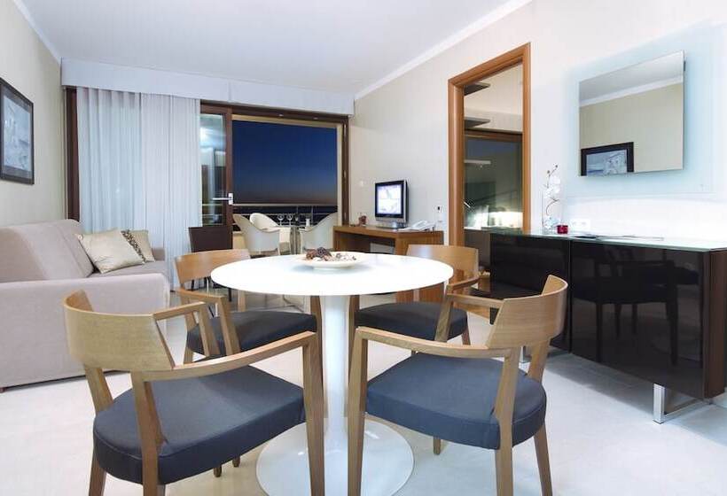 آپارتمان 1 خوابه با بالکن, The Residence Apart