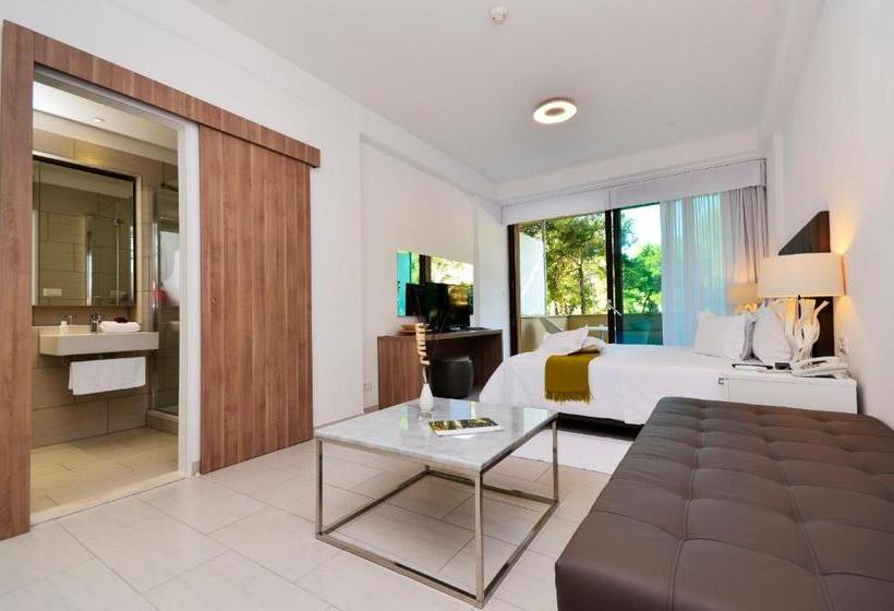 اتاق استاندارد با بالکن, The Residence Apart