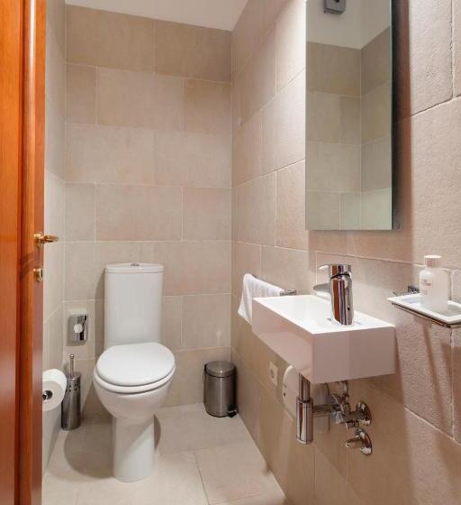 2 Bedroom Apartment With Garden, The Residence Apart