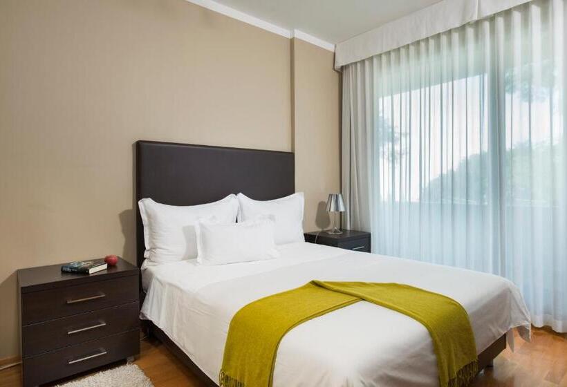 2 Bedroom Apartment With Garden, The Residence Apart