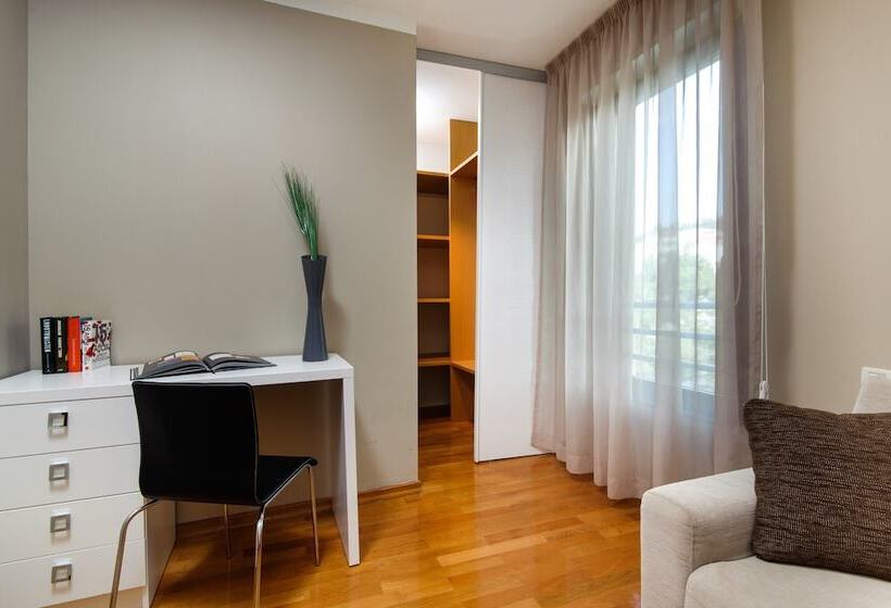 آپارتمان لوکس 2 خوابه, The Residence Apart