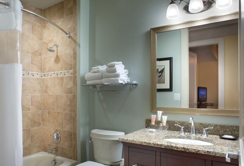 Апартаменты 2 Спальни, Club Wyndham National Harbor