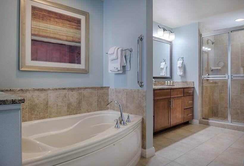 Апартаменты 3 Спальни, Club Wyndham National Harbor