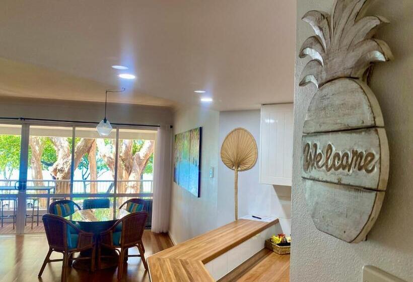 2 Bedroom Apartment with Views, Beachview Apartments At Villa Paradiso