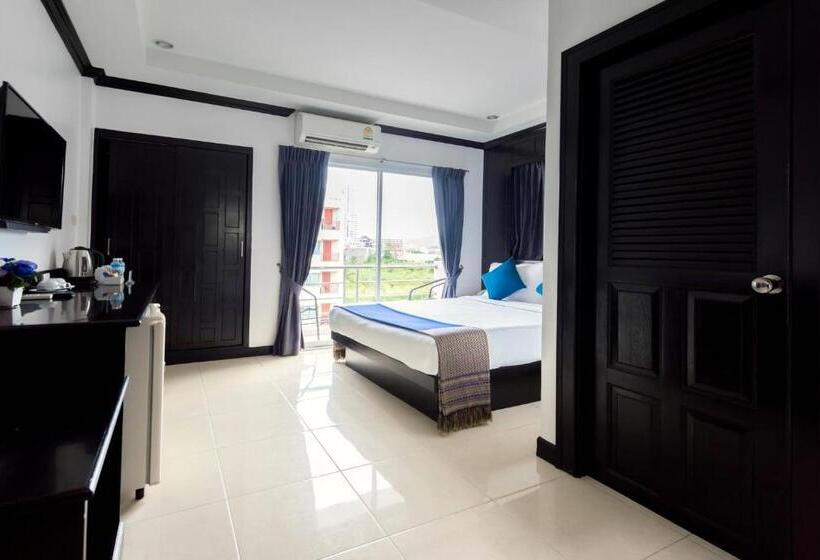 Номер Стандарт с Балконом, Hallo Patong