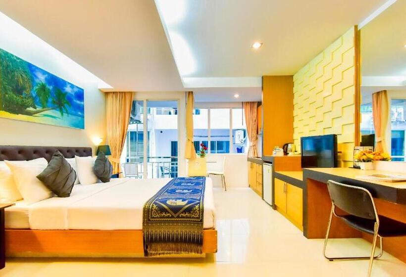 Номер Deluxe Кровать Кинг, Hallo Patong