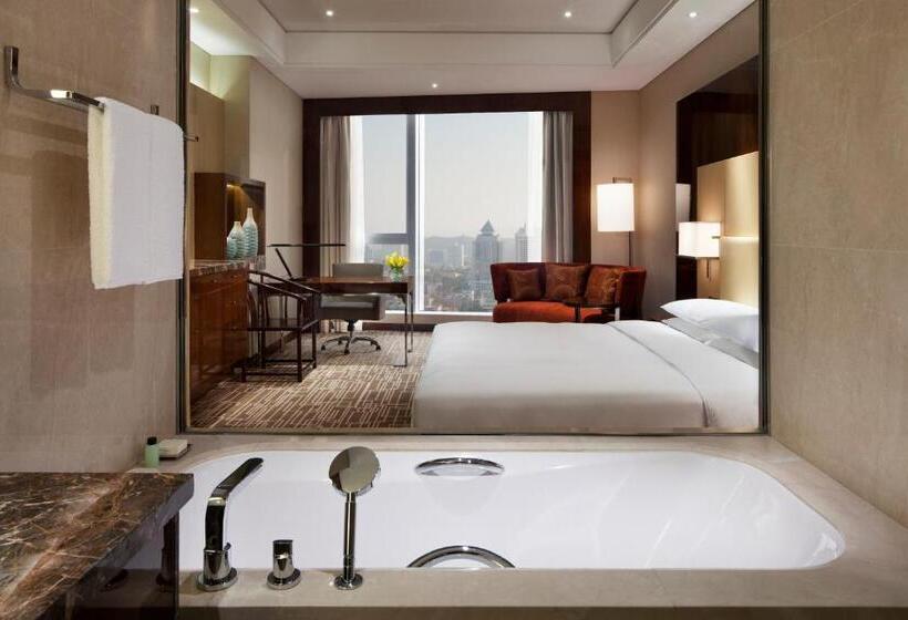 Номер Deluxe, Hyatt Regency Jinan