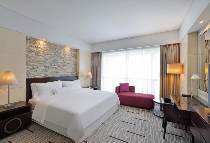 اتاق اجرایی با تخت بزرگ, The Westin City Centre Bahrain