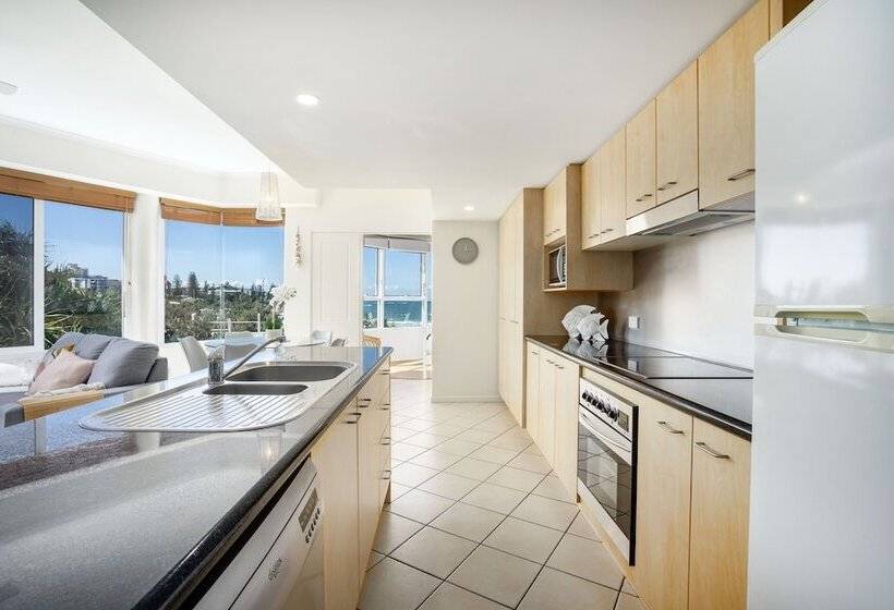 Апартаменты 2 Спальни, Rolling Surf Resort