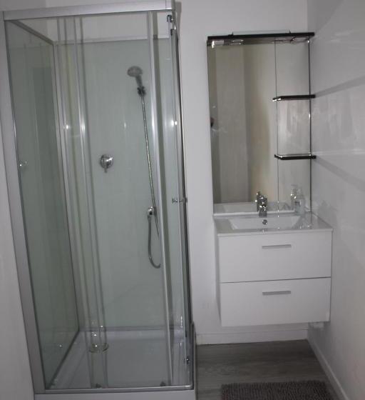 اتاق استاندارد, Les Chambres En Champagne