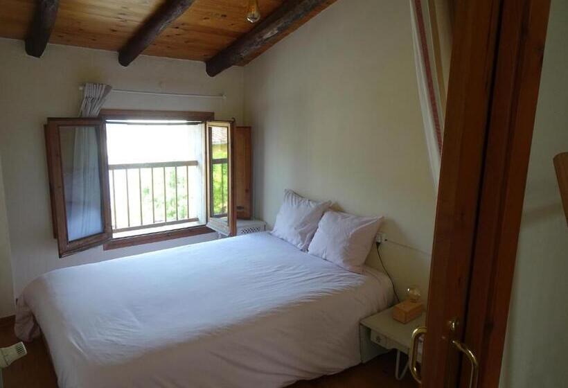 Семейный Номер, Les Magranes Bed & Breakfast