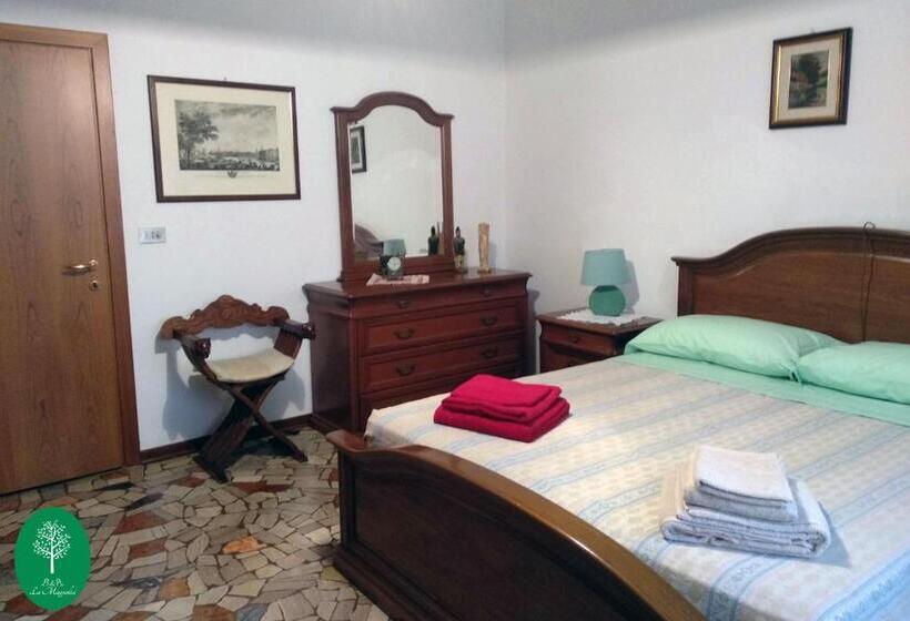 اتاق استاندارد با سرویس بهداشتی مشترک, B&b La Magnolia