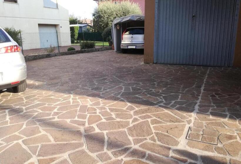 اتاق استاندارد با سرویس بهداشتی مشترک, B&b La Magnolia
