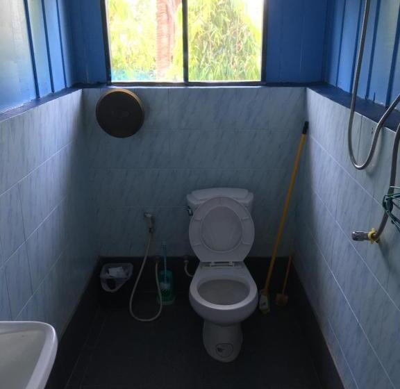 اتاق استاندارد با سرویس بهداشتی مشترک, Orchid Guest House