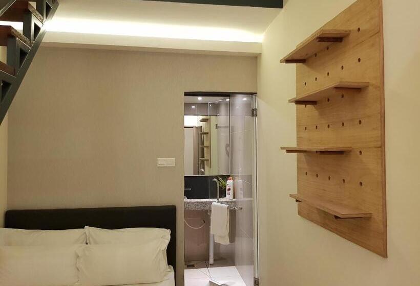 اتاق خانوادگی, Casa Casa