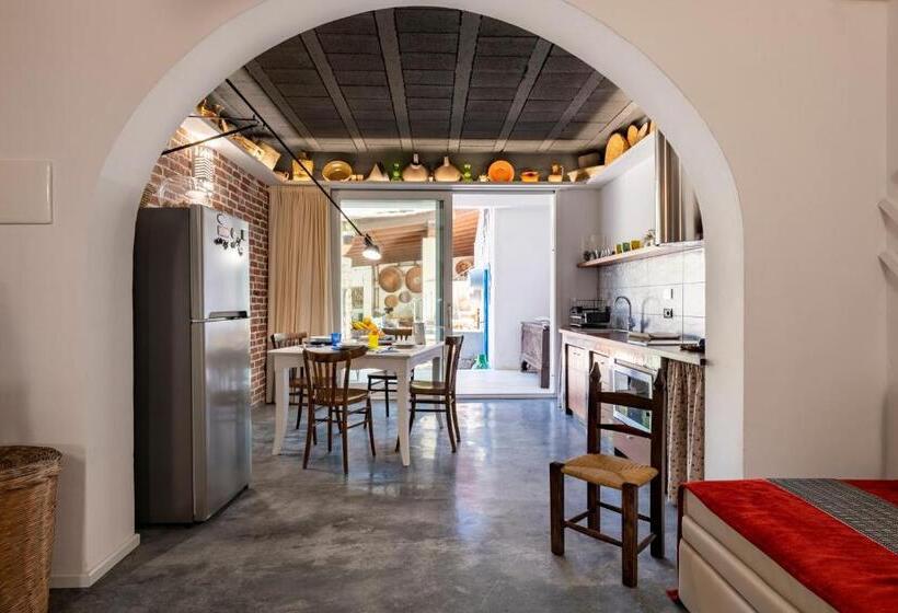 Apartamento Deluxe 1 Dormitório, Lughia