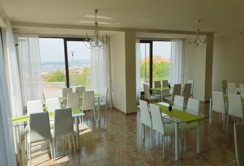 Номер Стандарт Вид на Море, Sea View Hills