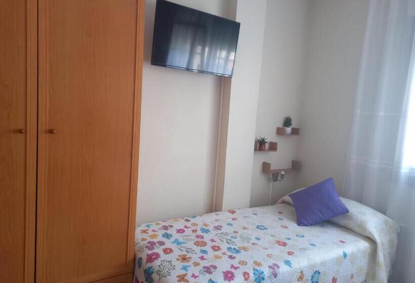 Cama em Quarto Compartilhado, Albergue Agarimo