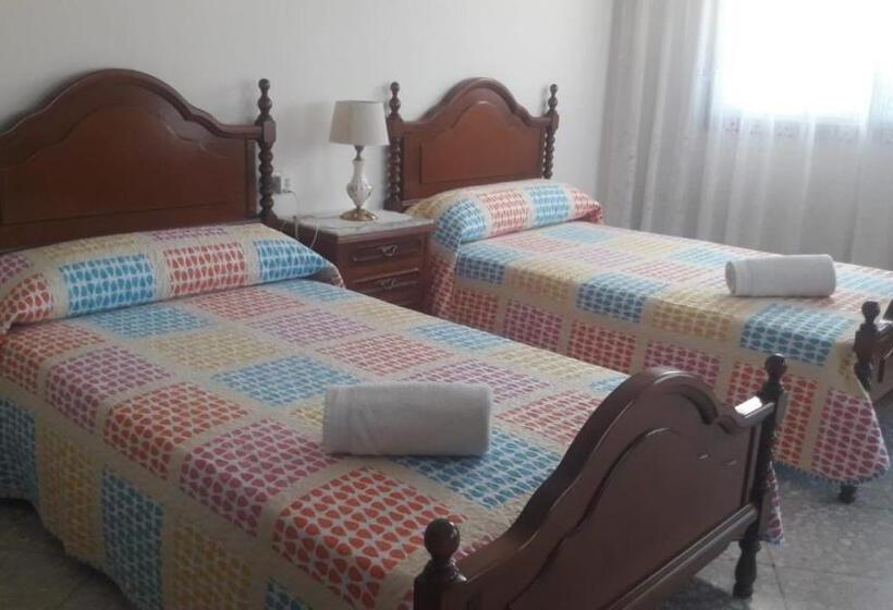 Четырехместный Номер Стандарт, Albergue Agarimo