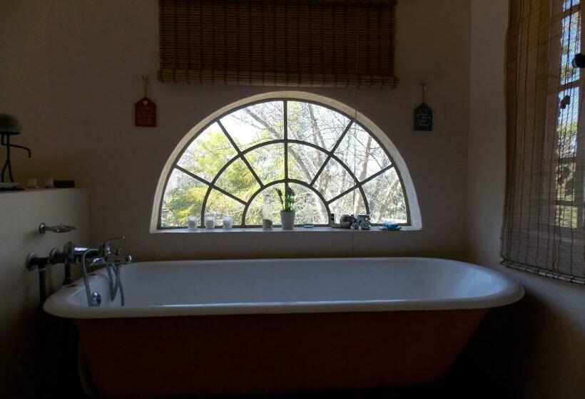 اتاق استاندارد با بالکن, Leopard Tree Retreat