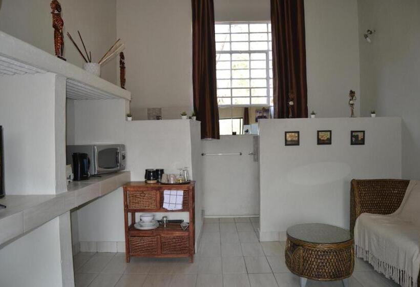 اتاق لوکس, Leopard Tree Retreat