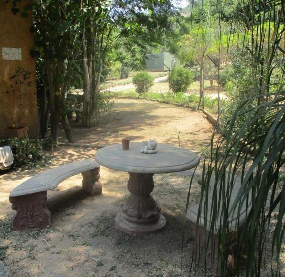 آپارتمان 1 خوابه همکف, Leopard Tree Retreat