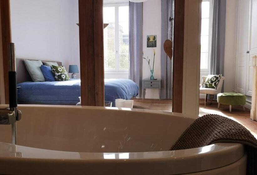 Номер Deluxe, Maison De Maître Elegia