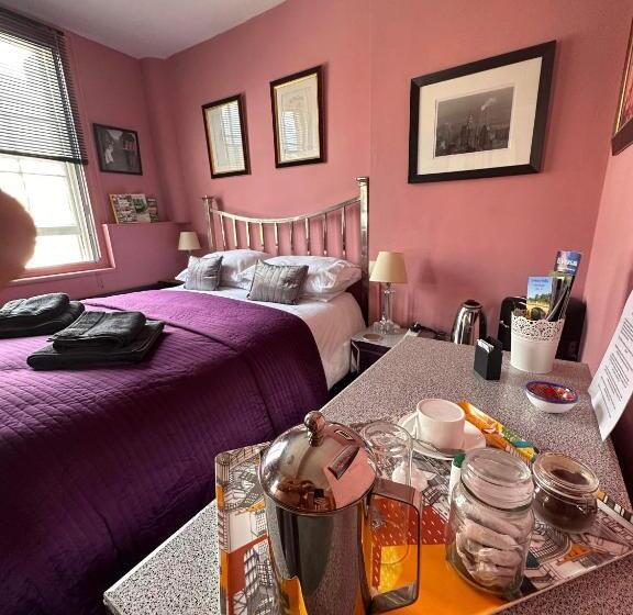 اتاق استاندارد, Green Dragon Ludlow