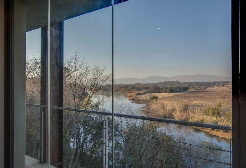 اتاق اجرایی با تخت بزرگ, Migdash Guesthouse