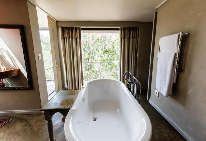 اتاق اجرایی با تخت بزرگ, Migdash Guesthouse