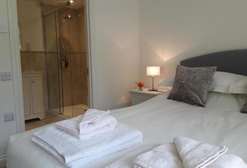 Номер Deluxe, Clock House B&b