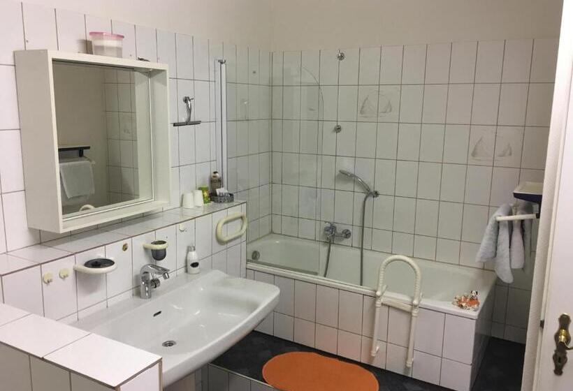 Номер Стандарт Трехместный, Gästezimmer Siminciuc