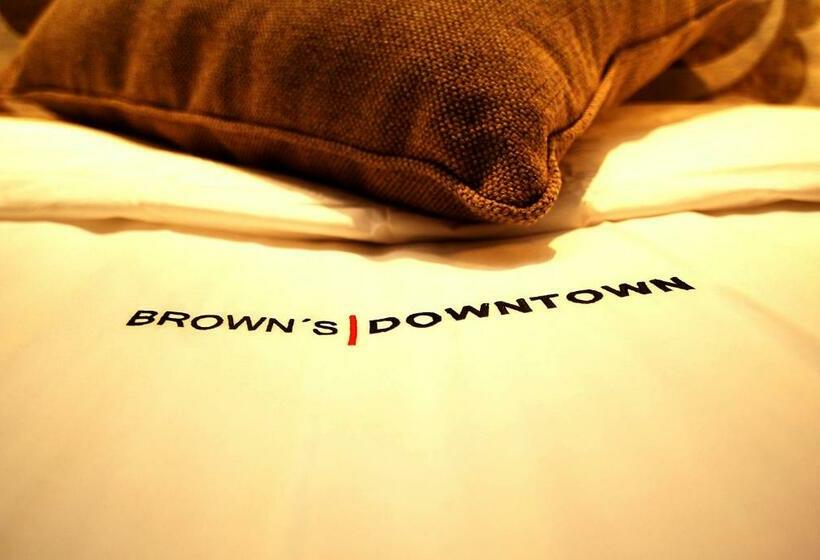 اتاق عادی, Browns Downtown