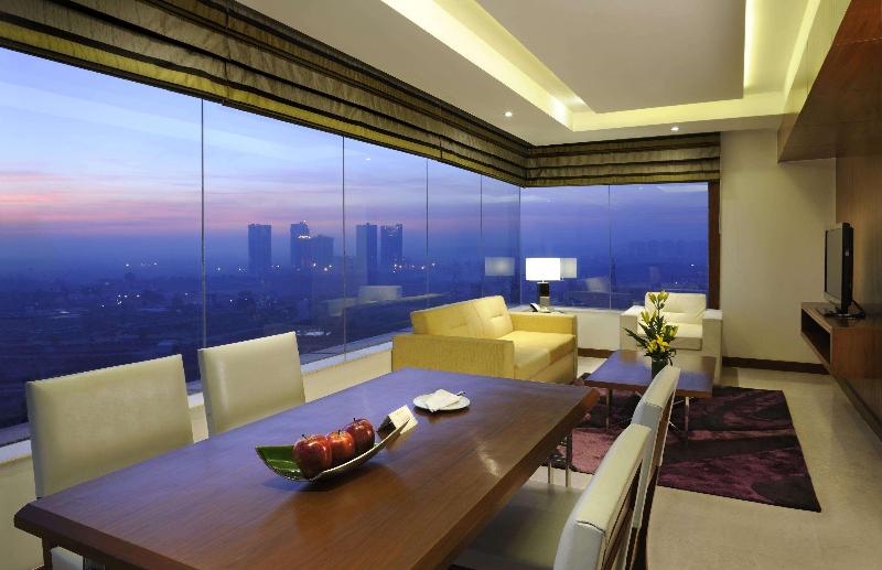 Президентский Люкс, Doubletree By Hilton Hotel Gurgaon   New Delhi Ncr