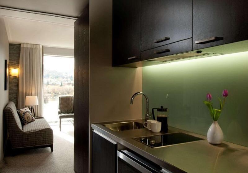 스탠다드 룸 킹사이즈 침대, Doubletree By Hilton Queenstown