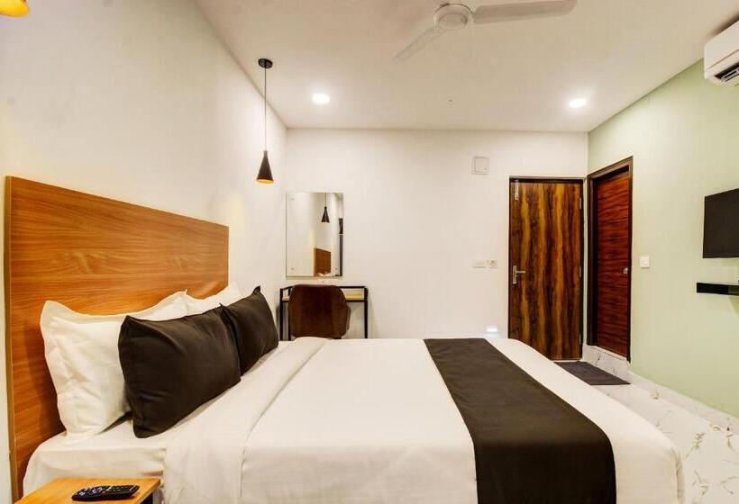 Quarto Triplo Clássico, Collection O Rcc Hotel Banjara Hills