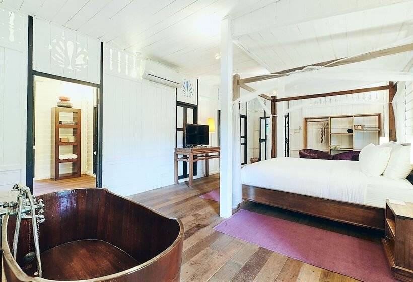 سوئیت دلوکس 2 خوابه, Temple Tree Resort