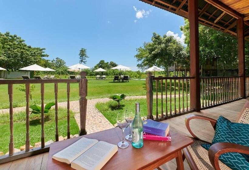 ویلای 1 خوابه, Temple Tree Resort