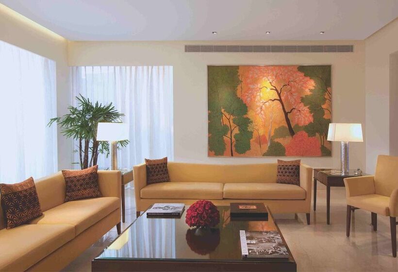سوییت لوکس, The Oberoi  Gurgaon
