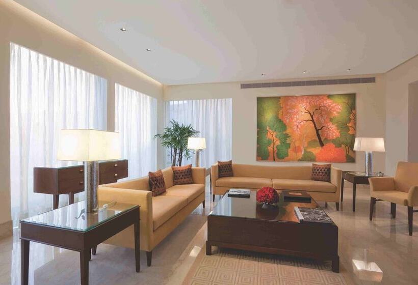 سوییت لوکس, The Oberoi  Gurgaon