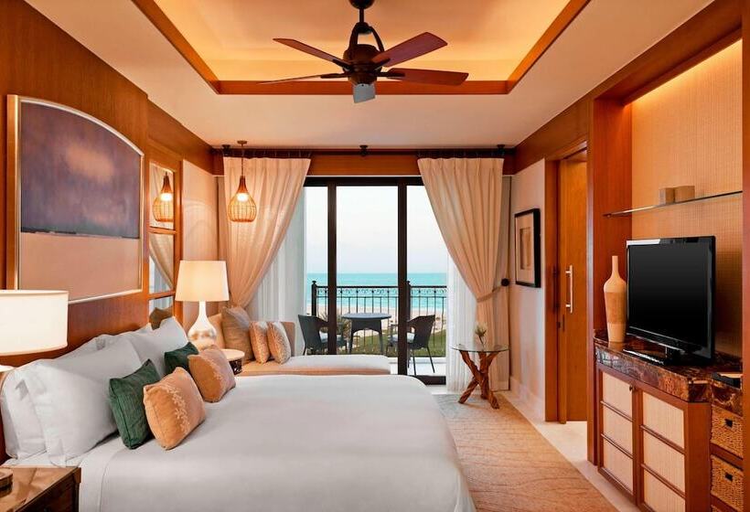 Habitación Premium Vista al Mar., The St. Regis Saadiyat Island Resort, Abu Dhabi