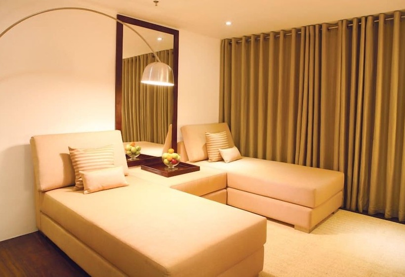 Люкс Повышенной Комфортности, Michelle Boutique Hotel